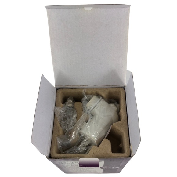 Scentsy Silent Night Nativity Plug-In Nightlight Warmer - Picture 2 of 8